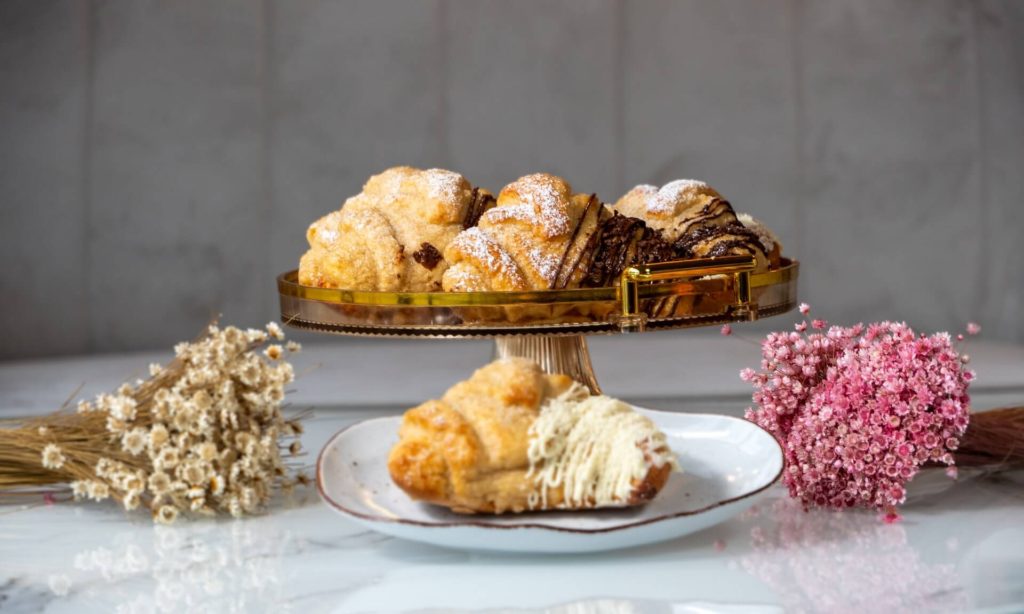 croissant with white chocolate