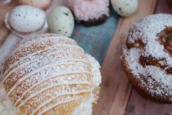 MUFFINS (WITH MASCARPONE, QUINCE JAM)
